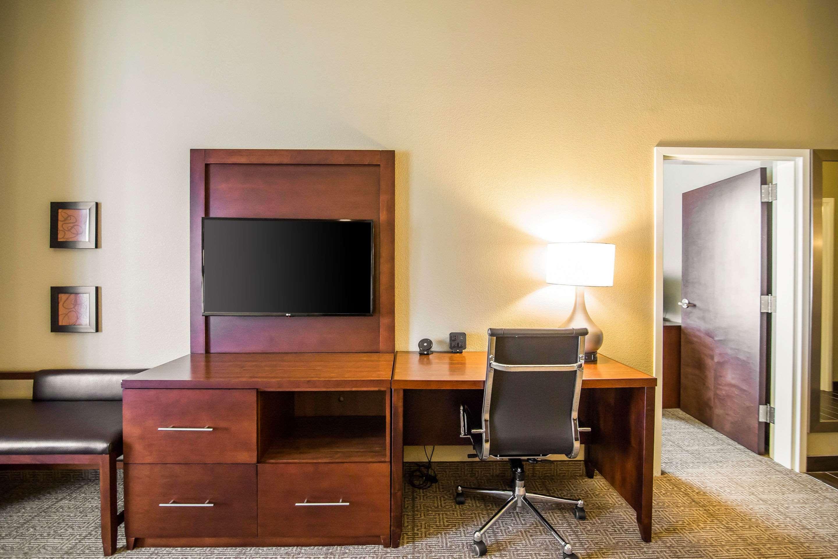 Comfort Suites - Dodge City Luaran gambar