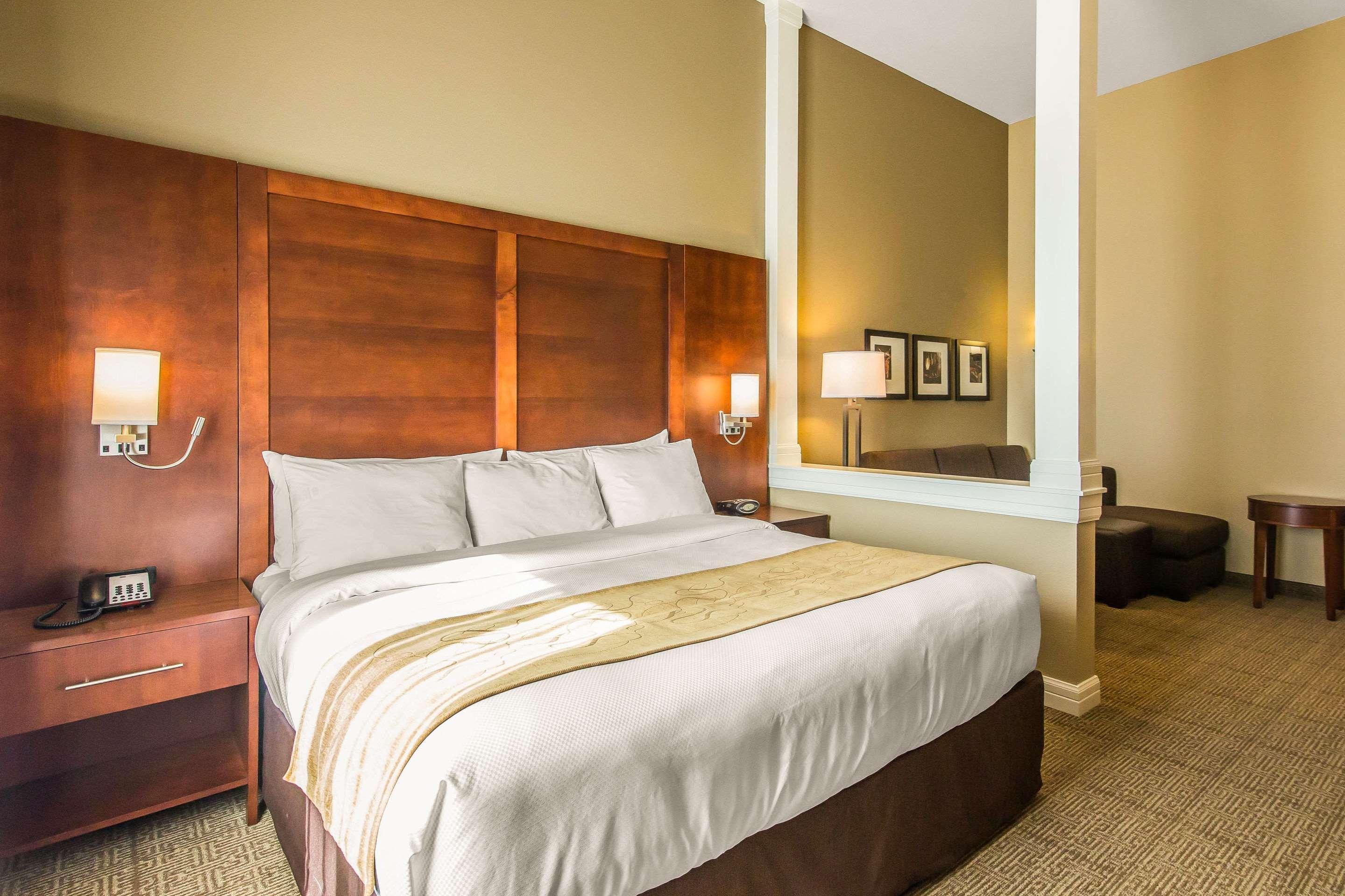 Comfort Suites - Dodge City Luaran gambar