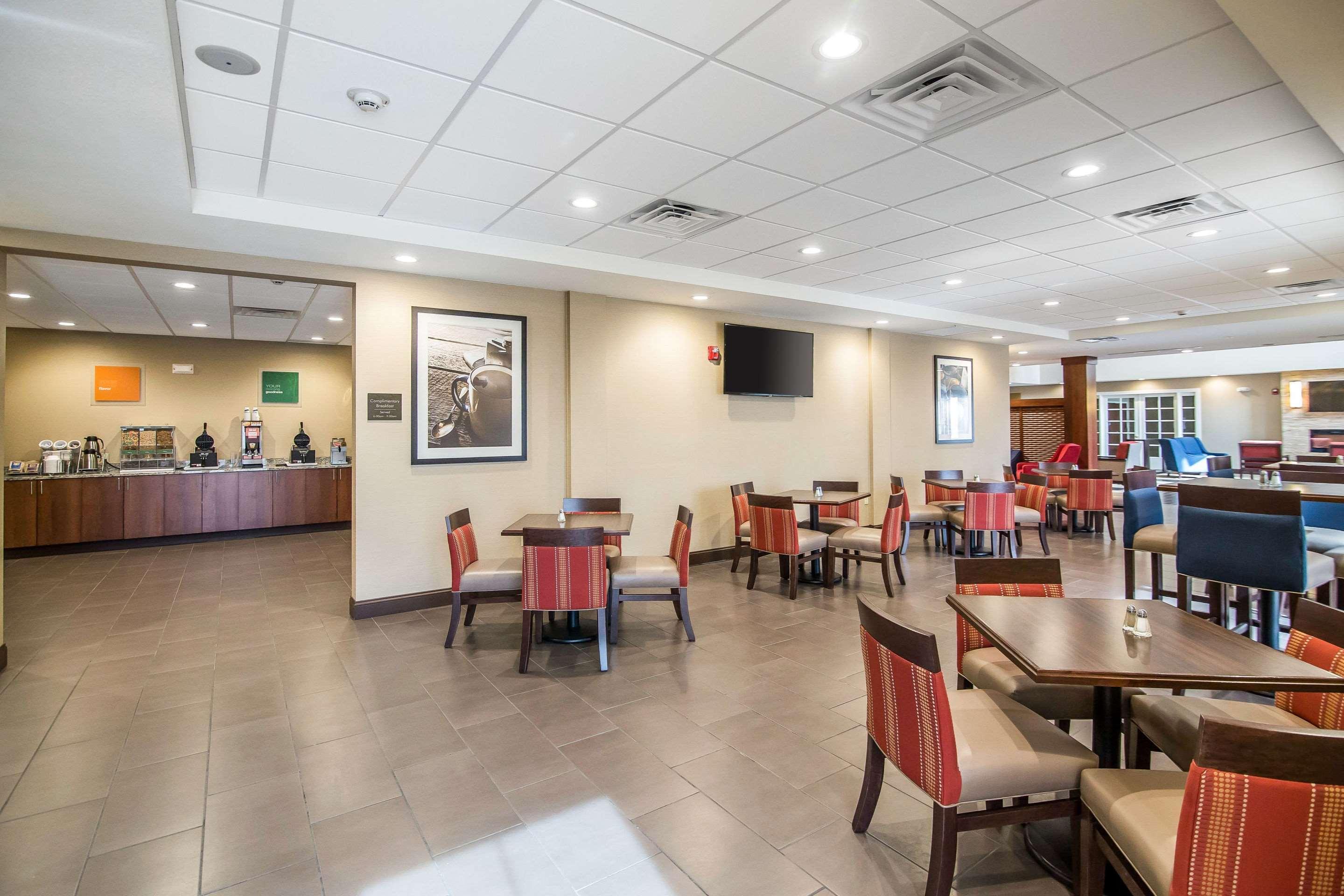 Comfort Suites - Dodge City Luaran gambar