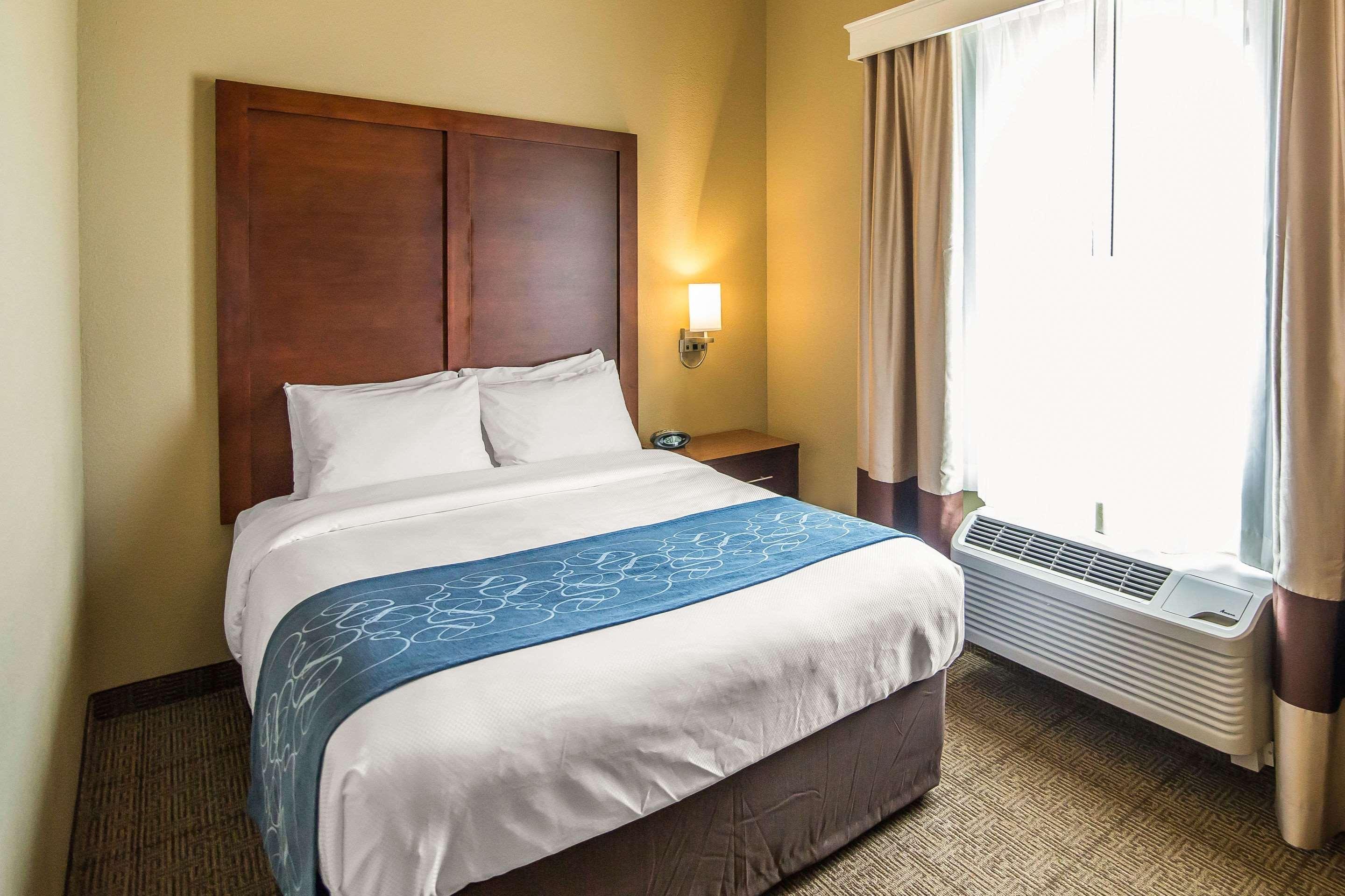 Comfort Suites - Dodge City Luaran gambar
