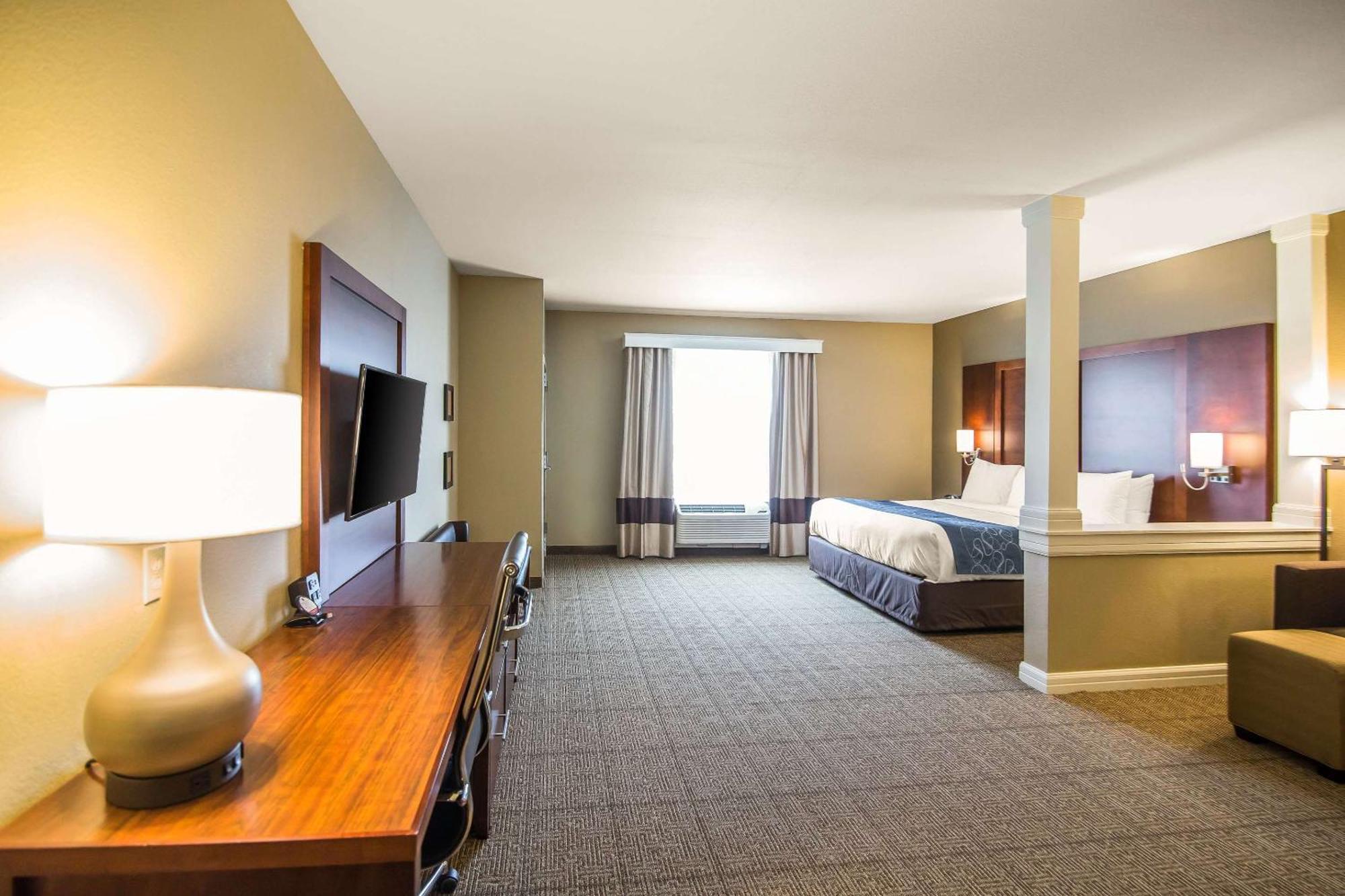 Comfort Suites - Dodge City Luaran gambar