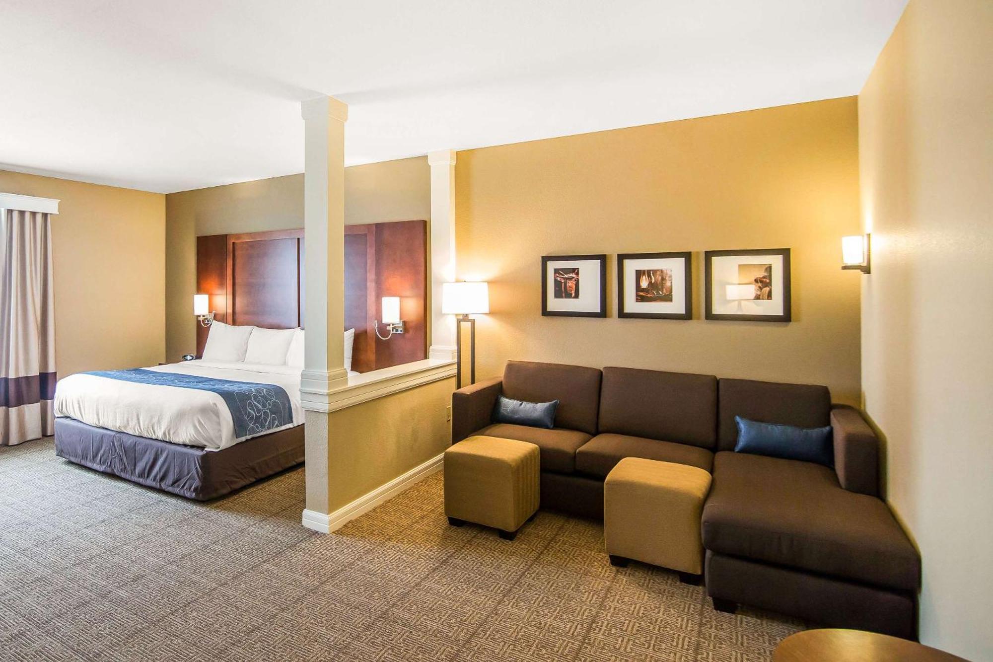 Comfort Suites - Dodge City Luaran gambar